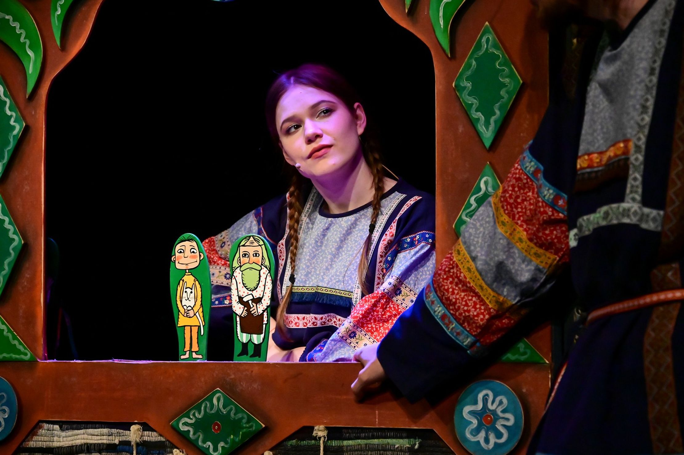 Каменный цветок – афиша