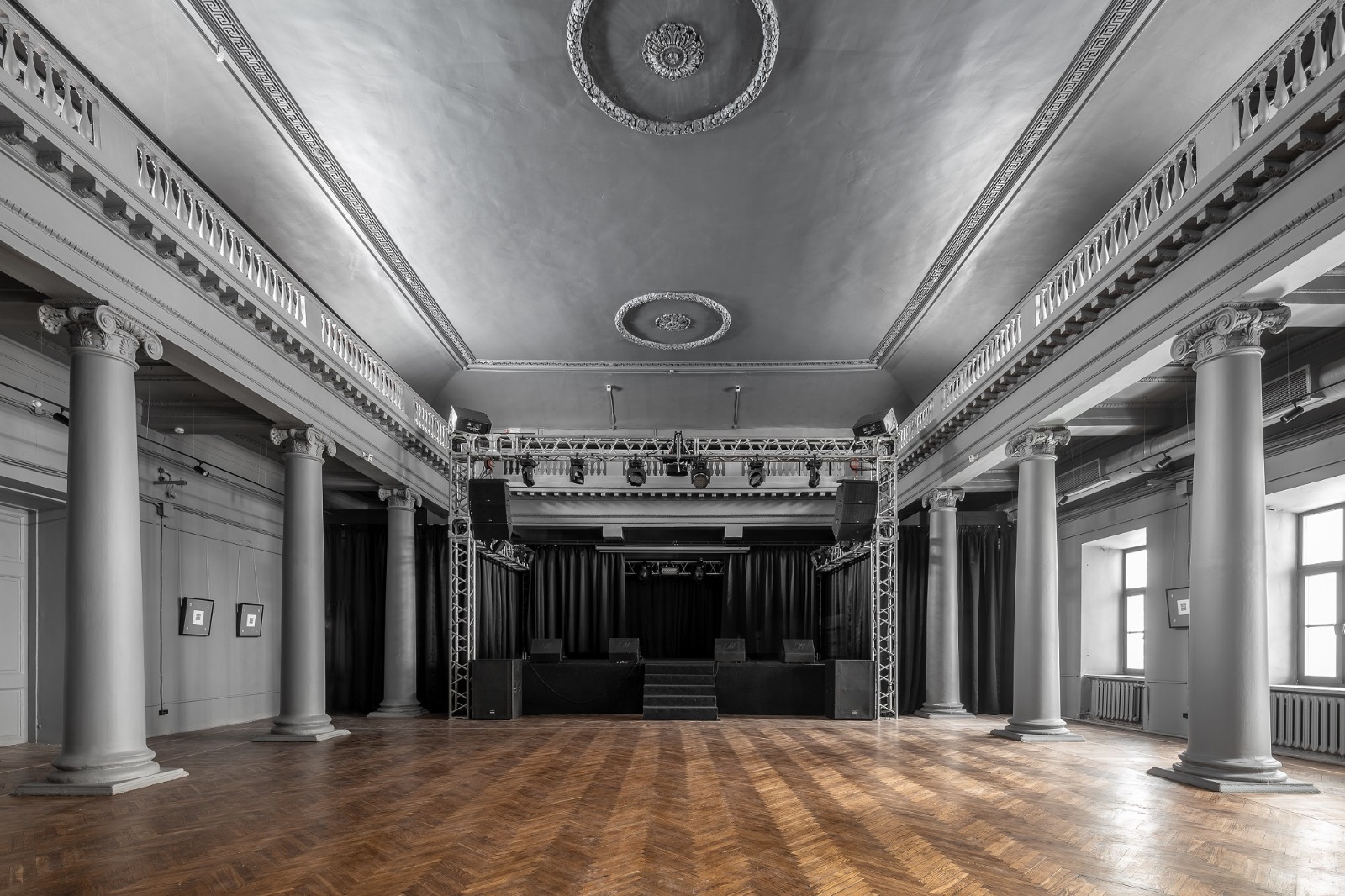 Необыкновенные елки – афиша