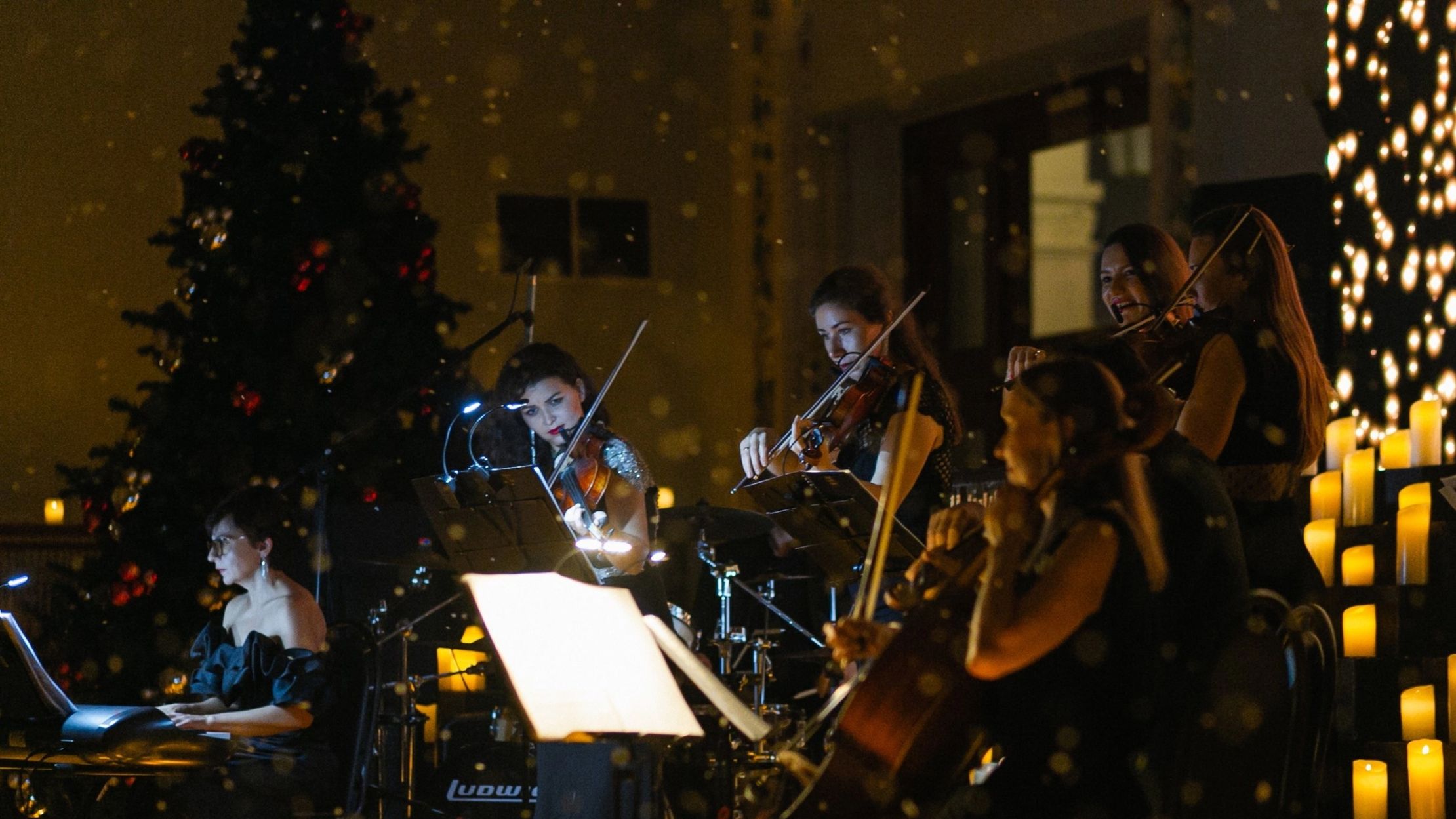 Волшебный свет Рождества. Lumisfera – афиша