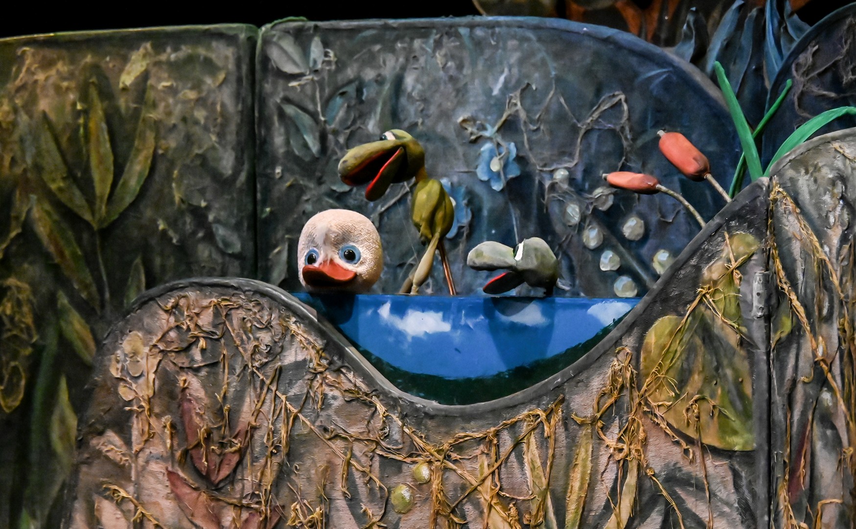 Гусенок – афиша