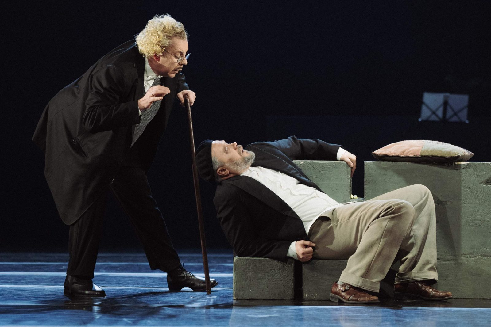 Ветер шумит в тополях – афиша