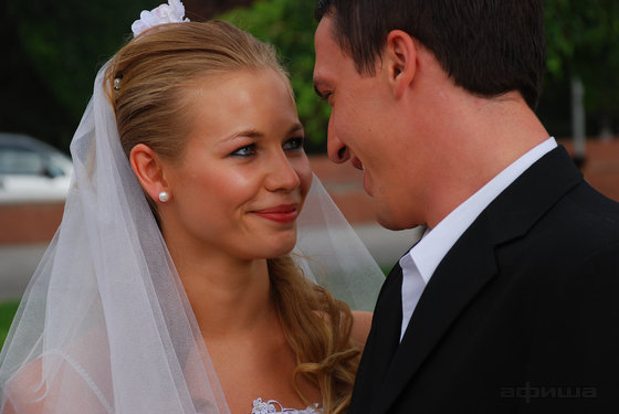 На краю стою – афиша