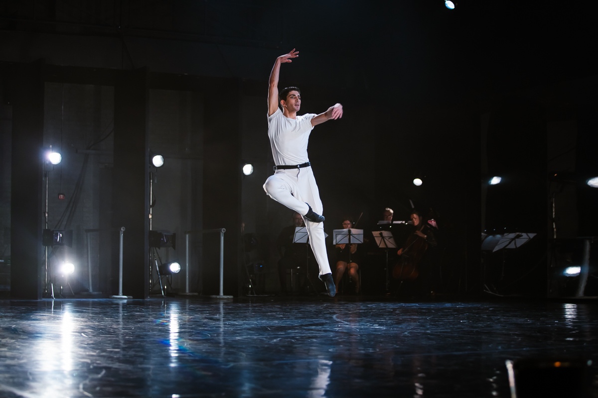 Медея. Экву с – афиша