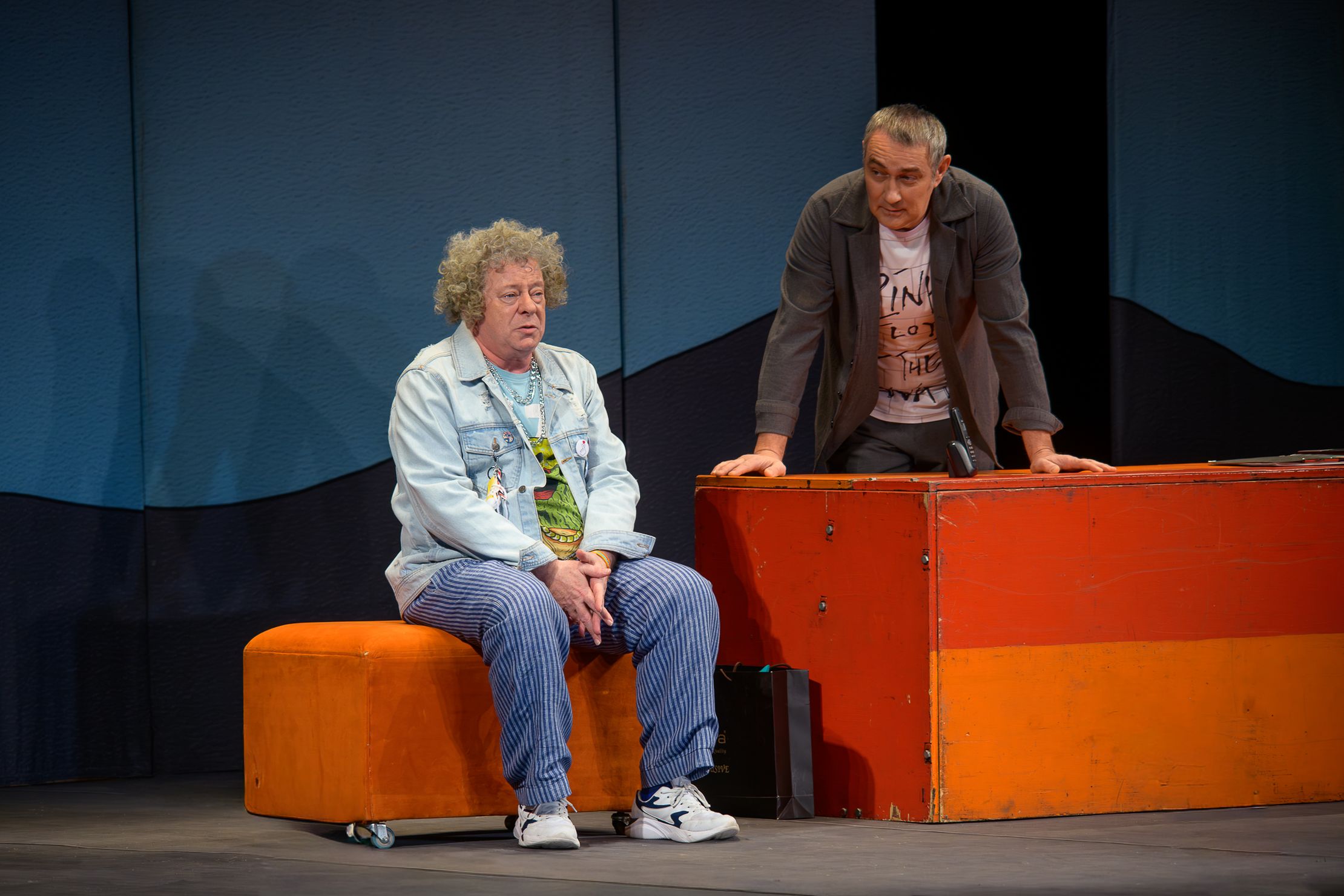 У каждого свои недостатки – афиша