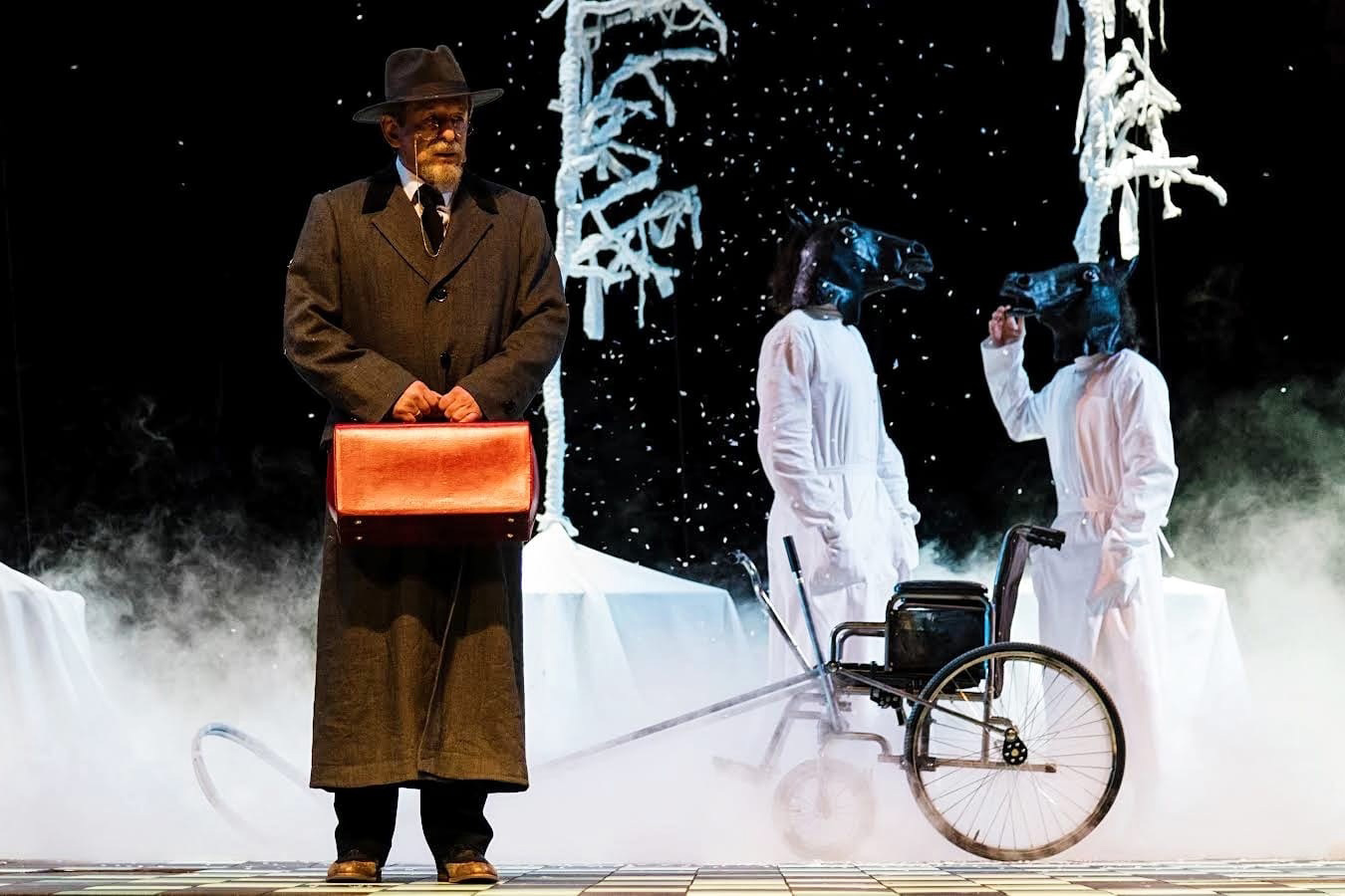 театр сатиры. театр сатиры картинки для презентация. этот ребенок театр сатиры. москва театр сатиры основная сцена. этот ребенок театр сатиры.