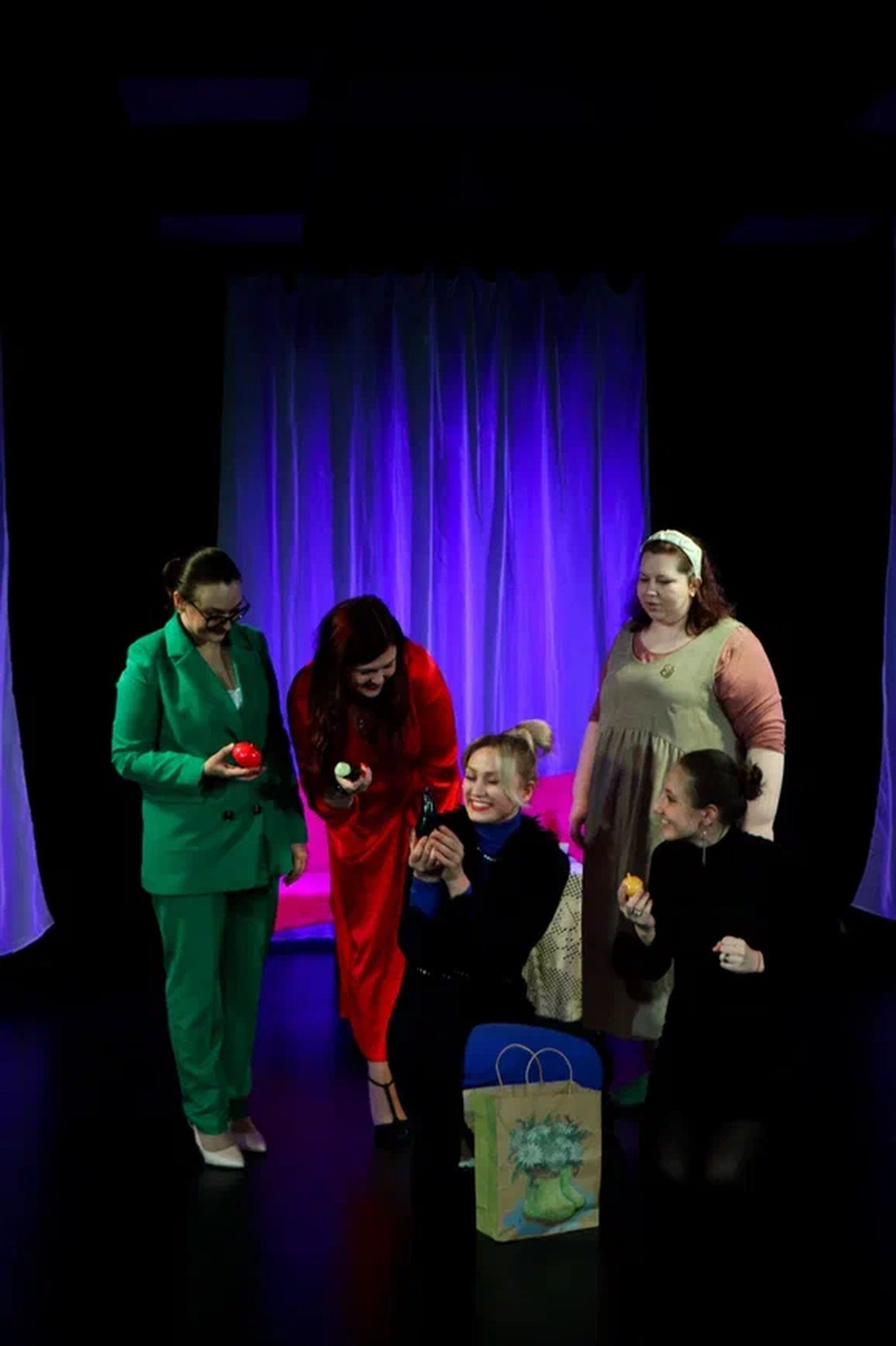 Девичник в большом городе – афиша