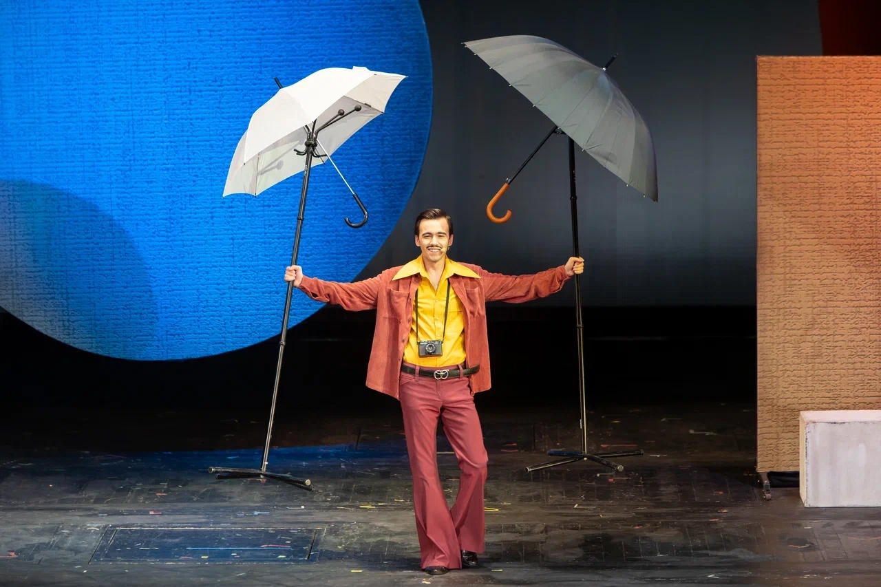 С любимыми не расставайтесь – афиша